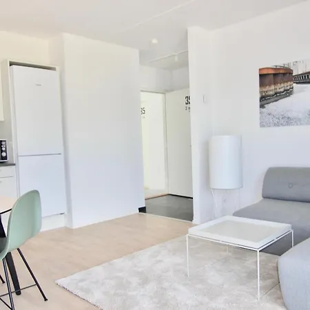 Great 1-bed Wbalcony By Harbour *
